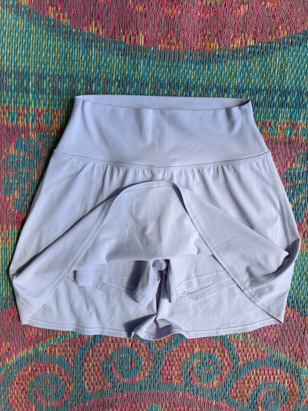 Lululemon pale lavender workout skirt size 8 - Picture 2 of 6